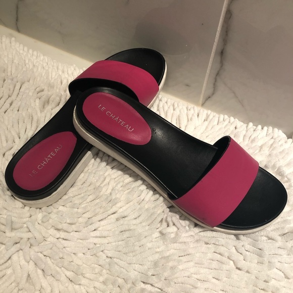 Sandel - Picture 2 of 2